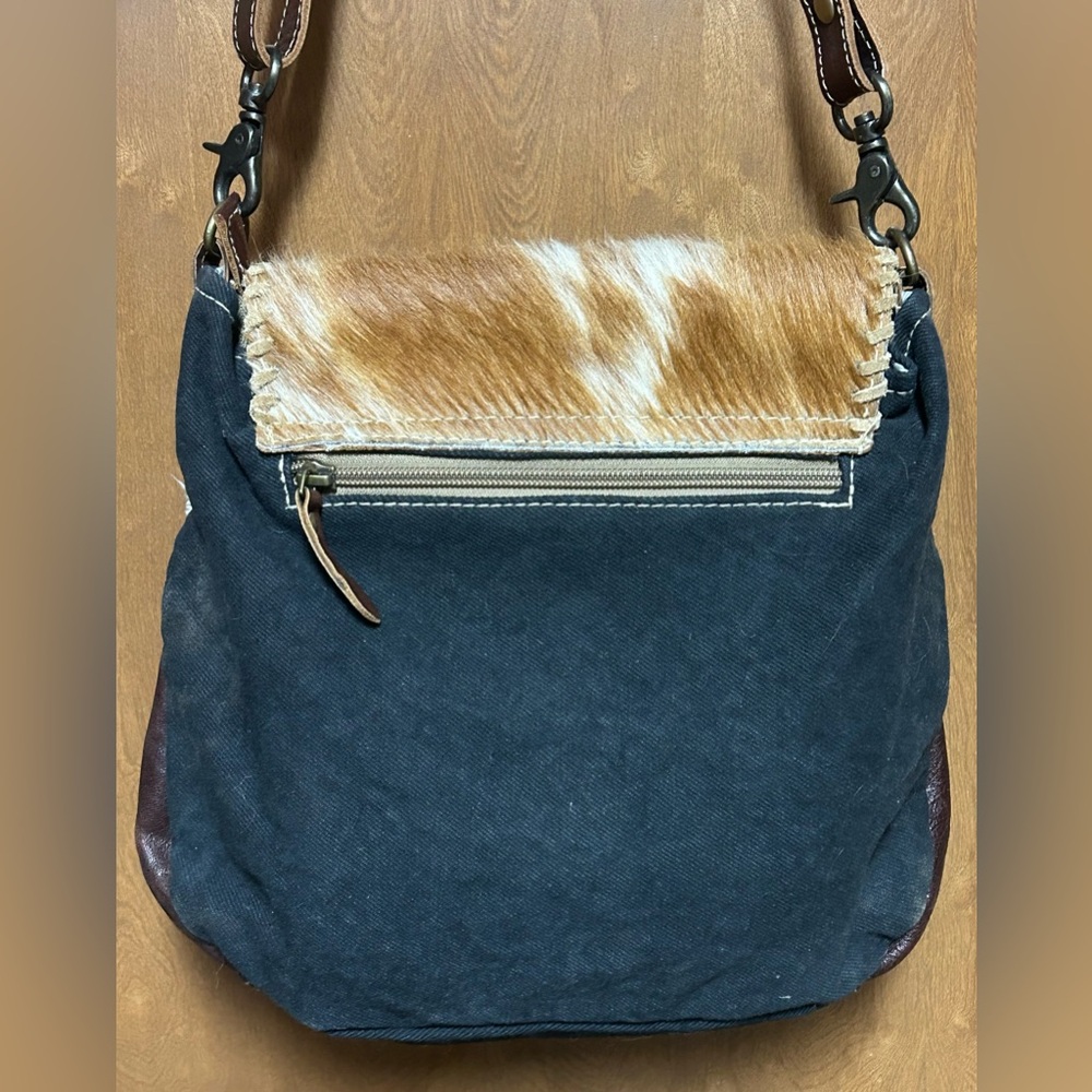Myra Bag Brown and Black Shoulder Bag - Picture 5 of 14